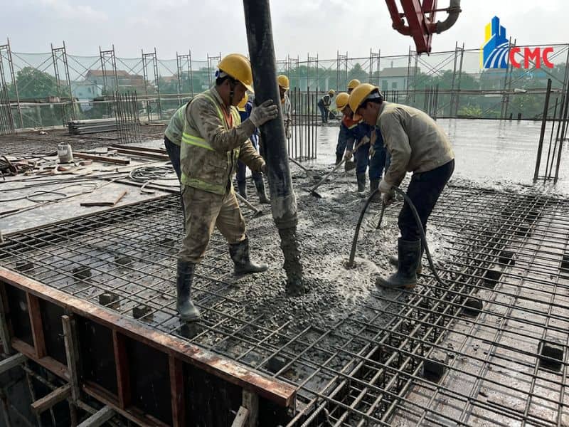 Bê tông sử dụng cốt liệu đá 1x2 dễ dàng điền đầy các kết cấu dầm sàn có mật độ cốt thép dày đặc